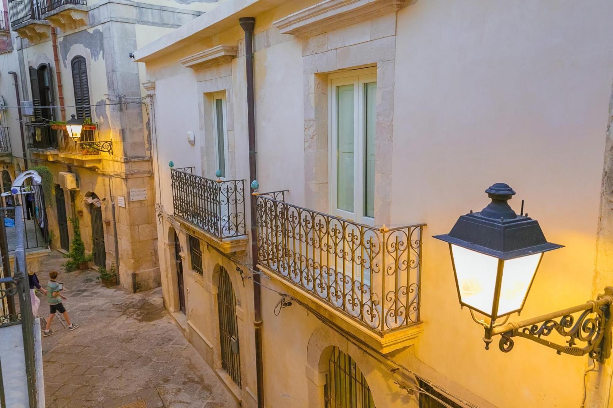 Veronique By Dimore In Sicily Syracuse Exterior photo